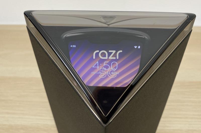 Motorola RAZR 5G - Unboxing: Motorola-RAZR-5G-Unboxing_034.jpg