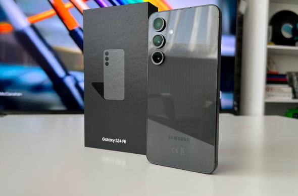 Samsung Galaxy S24 FE - Unboxing: Samsung-Galaxy-S24-FE-Unboxing_002.jpg