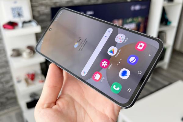 Samsung Galaxy S24 FE: Benchmark-uri bunicele livrate de Exynos-ul sub-tactat, lângă S24 în clasamente