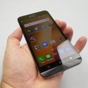 ASUS ZenFone Selfie Review: cea mai bună unealtă de mângâiat ego-ul (Video)