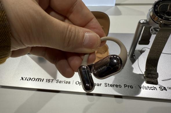 Xiaomi Gold Collection - Fotografii hands-on: Photo 24.09.2025, 16 03 26.jpg