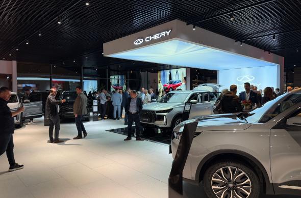 Showroom Chery: Showroom-Chery (1).jpg
