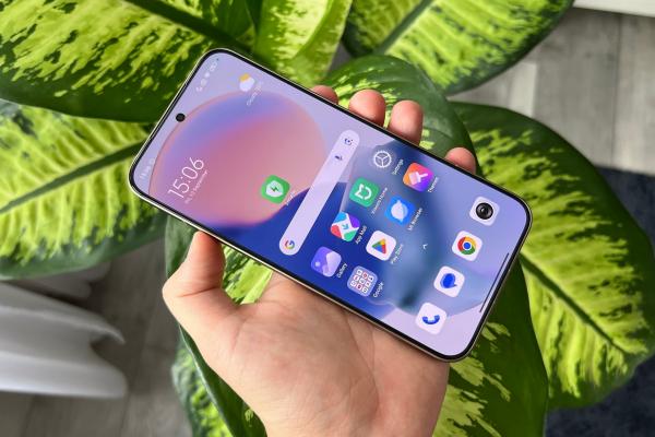 Xiaomi 15T Pro: OS, UI, aplicaţii cu AI pe care l-am pus la treabă chiar eu la o conferinţă