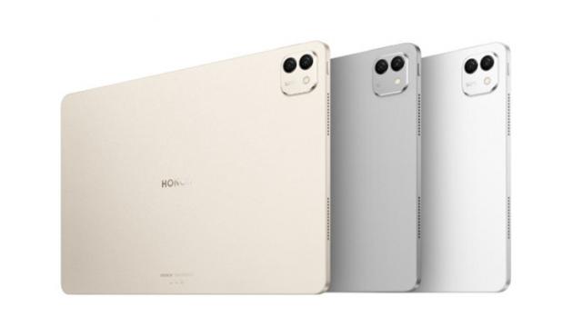 <b>HONOR MagicPad3 Pro surprinde cu procesor Snapdragon 8 Elite Gen5; Ce alte dotări va mai aduce tableta?</b>Procesorul Snapdragon 8 Elite Gen5 abia ce a fost anunțat și era de așteptat ca în primă fază să îl vedem pe smartphone-uri, dar iată că apare și pe o tabletă. Honor ne pregătește un asemenea dispozitiv, tableta MagicPad 3 Pro - prezentată