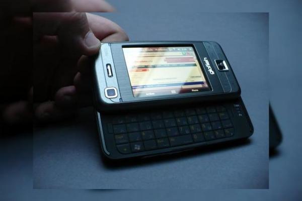 Parerile despre E-TEN Glofiish M800 confirmate!