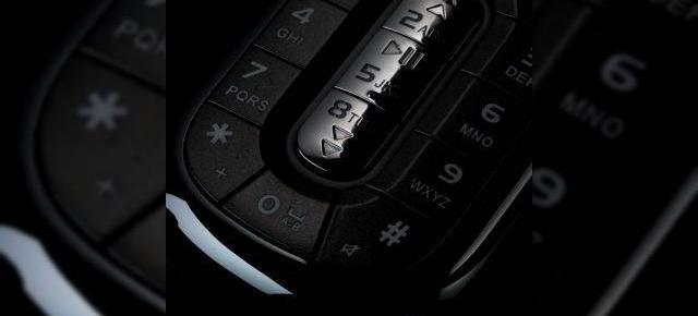 Un nou telefon misterios, "Liscio"