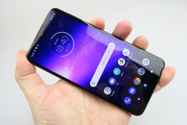 Motorola One Macro - Galerie foto Mobilissimo.ro