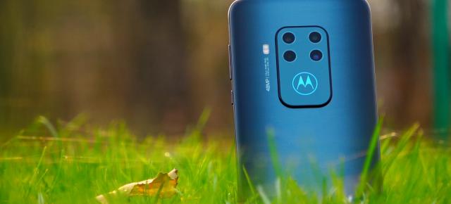 Motorola One Zoom review detaliat în limba română