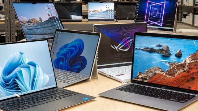 <b>A doua etapă Rabla pentru Electrocasnice a început! Acum poți genera voucher pentru laptopuri sau tablete</b>Prima zi din această săptămână aduce o nouă etapă din programul național Rabla pentru Electrocasnice (ediție de toamnă). E vorba despre Etapa 2 în care cei interesați pot genera vouchere pentru achiziția unui laptop sau a unei tablete. Ediția de toamnă di