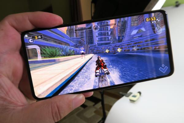 Allview Soul X6 Xtreme: Benchmark-uri peste Samsung Galaxy A50 şi Huawei P30 Lite