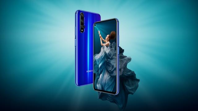 <b>Huawei Nova 5T primește o scăpare chiar de la Google; Este un Honor 20 cu ecran mic</b>În general vedem scăpări de telefoane mobile de la producătorii de huse, de la producătorii de telefoane, de componente sau vreun zvonac bine conectat. Acum Google a comis-o, scăpând un telefon Huawei nelansat încă, Nova 5T