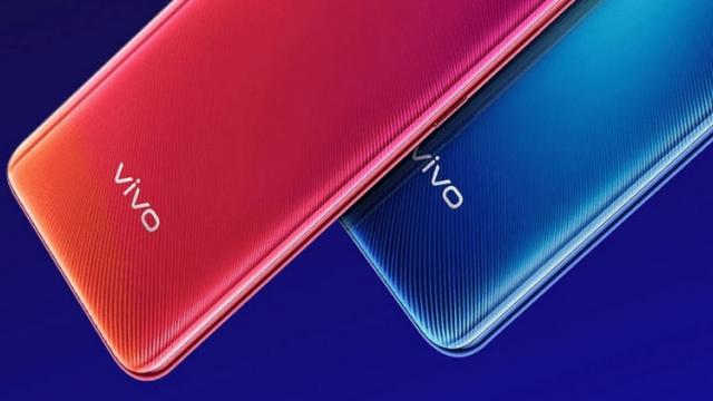 <b>Vivo Z1X este un nou telefon cu cameră de 48 MP într-un setup triplu; Vine la început de septembrie la sub 300 dolari</b>Vivo nu e străină de inovaţii, fie şi numai pentru că a inventat telefonul cu cameră pop up selfie şi a inaugurat cititoarele de amprente din ecran. Acum pregăteşte un nou telefon, cunoscut drept Vivo Z1X, care vine cu o cameră 