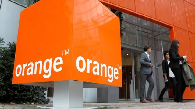 <b>Orange România la un pas distanță de achiziția diviziei de telefonie fixă Telekom; Discuțiile finale au loc săptămâna viitoare</b>Odată cu primele vești referitoare la exit-ul Telekom din România au apărut și speculații pe seama faptului că operatorul Orange România este interesată de achiziția segmentului de telefonie fixă, acord ce ar fi doar la un pas 