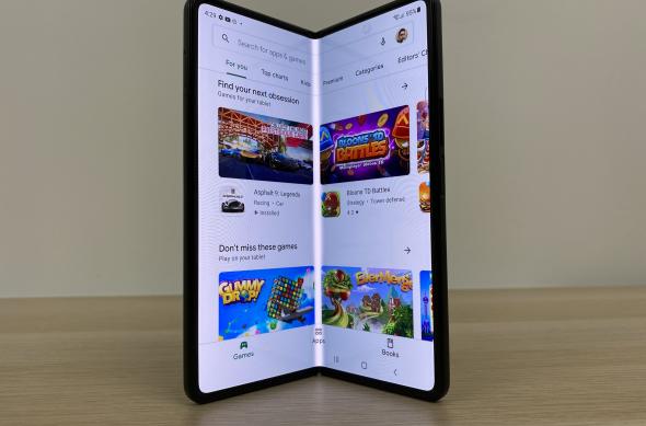 Luminozitate display Samsung Galaxy Z Fold 3 5G: Photo 22.08.2021, 04 29 30.jpg