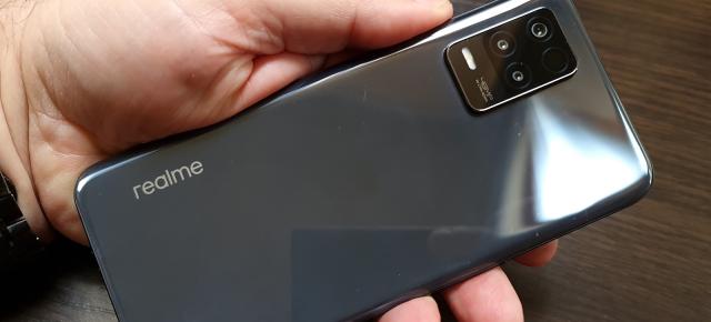 realme 8 5G primește suport pentru Dynamic RAM Expansion, funcția ce aduce 2 GB de RAM în plus prin convertirea unei porțiuni din stocare