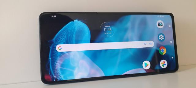 Motorola Edge 20: Benchmark-uri la nivel de flagship last-gen