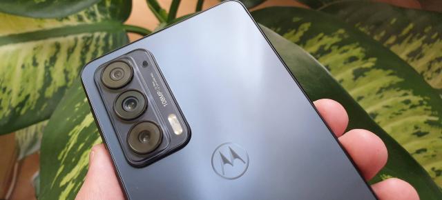 Motorola Edge 20: Cameră de 108 megapixeli, zoom optic 3x și ultra-wide fără senzori de umplutură