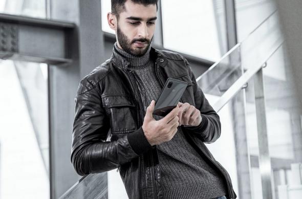 Sharp Aquos S3 - Fotografii oficiale: Sharp-Aquos-S3_001.jpg