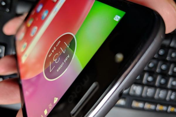 Motorola Moto E4: Conectivitate entry level la viteze, OK la apeluri