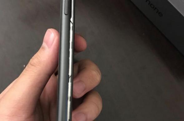 Galerie foto cu iPhone 8 și iPhone 8 Plus cu ecrane sărite: iphone-8-plus-1.jpg