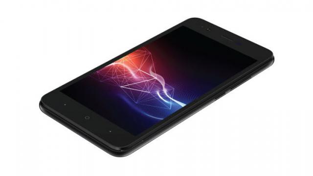 <b>Pansonic P91 este un nou telefon accesibil ce debutează în India pentru numai 99 dolari</b>Cei de la Panasonic lansează noi și noi smartphone-uri pe piața din India, cel mai recent exemplu fiind modelul Panasonic P91 pe care îl vedeți în imaginile de mai jos. Acesta va fi comercializat la suma de doar 99 dolari și printre dotările sale