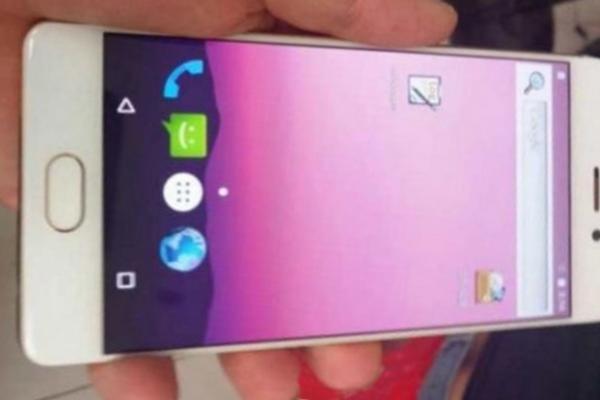 Meizu Pro 7 apare în primele imagini hands on, cu ecranul secundar din spate activat; Avem şi randări noi!