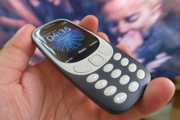 Nokia 3310 (2017) Review: pariază pe cartea nostalgiei, nu ne câştiga toată inima, ci doar un ventricul mic (Video)