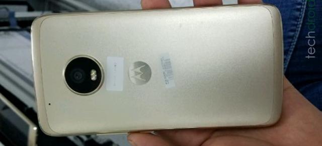 Evan Blass știe totul despre Moto X4; telefonul va sosi cu certificare IP68, cameră duală și corp metalic