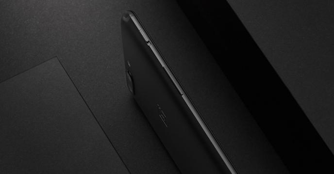 <b>Continuă problemele pentru OnePlus 5, care nu înregistrează audio stereo direcțional, cum ar trebui</b>Prețul crescut, design-ul prea asemănător lui iPhone 7 Plus, dar și efectul jelly al ecranului sunt doar câteva dintre problemele lui OnePlus 5. Astăzi descoperim încă una ce are de-a face cu înregistrarea audio stereo care nu se face direcțional, ci