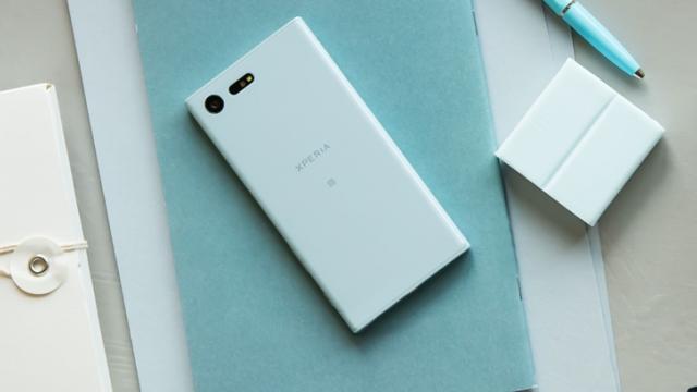 <b>Flagship-urile Sony G8341 și Sony G8441 apar listate de un retailer polonez alături de prețuri; unul dintre ele se afișează în benchmark-ul AnTuTu</b>Cel mai probabil în cadrul ediției din acest an a târgului de tehnologie IFA, cei de la Sony să anunțe și lansarea unor noi terminale flagship. Descoperim astăzi existența a două modele flagship cunoscute drept Sony G8341 și Sony G8441, modele cu 