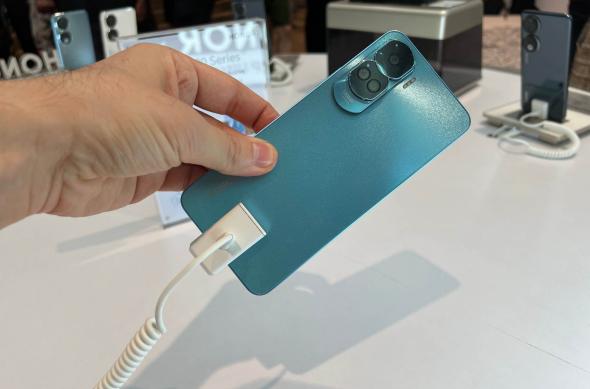Honor 90 Lite - Fotografii hands-on: Photo 06.07.2023, 17 13 34.jpg