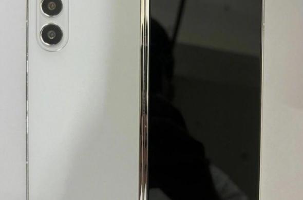 Machete Samsung Galaxy Z Fold5: z fold 5 dummy 1.jpg