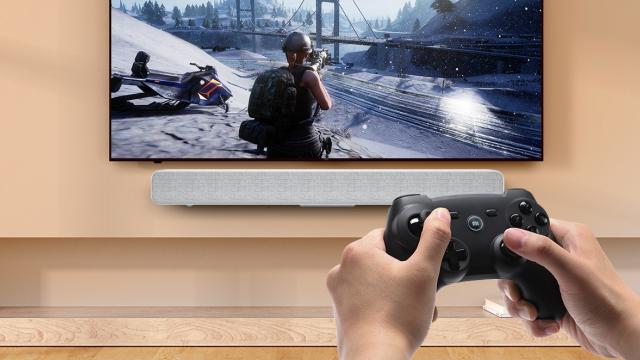 <b>Soundbar-ul Xiaomi TV cu 8 difuzoare și conectivitate Bluetooth primește reducere pe TomTop, cu livrare rapidă din depozit european</b>Astăzi din partea celor de la TomTop avem o recomandare interesantă ce vine sub forma lui Xiaomi TV Soundbar - o bară de sunet pentru televizor menită să îmbogățească acustica din timpul filmelor sau serialelor savurate