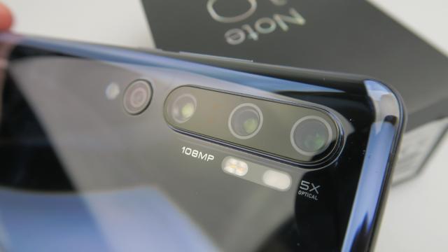 <b>Xiaomi Mi Note 11 ar urma să vină în sfârşit, la 2 ani după Mi Note 10; Ce dotări are?</b>Pe final de an 2019 Xiaomi lansa primele telefoane cu camere de 108 megapixeli, Mi Note 10 şi Mi Note 10 Pro, schimbând industria smartphone. Ulterior compania avea să lanseze o sumedenie de alte telefoane din cele mai