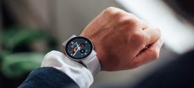 Ceasul inteligent CoWatch este disponibil comercial; costă 279 dolari și vine cu asistentul vocal Amazon Alexa la pachet
