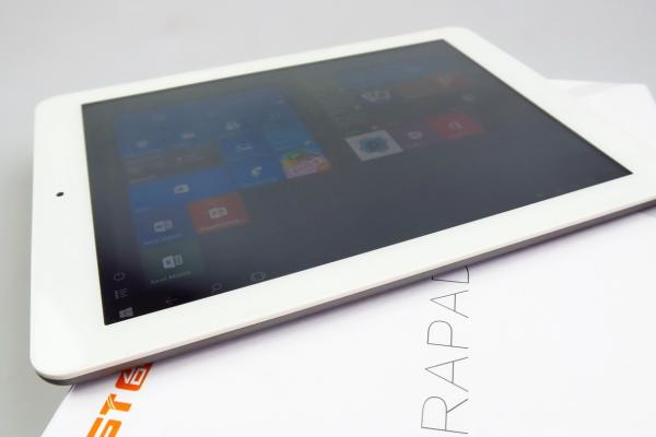 Teclast X98 Plus II Unboxing: tabletă de 9.7 inch dual boot, cu muchii late (Video)