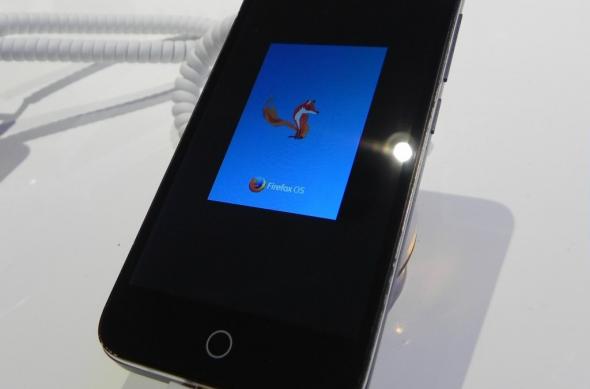 Alcatel One Touch Fire E hands on preview: o premieră cu Firefox OS de la Alcatel (Retro MWC 2014 - Video): dscn4816jpg.jpg