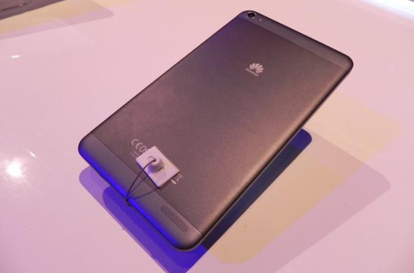 MWC 2014: Huawei MediaPad X1 video hands-on preview - tableta cu senzor foto de 13 megapixeli: dscn4187jpg.jpg