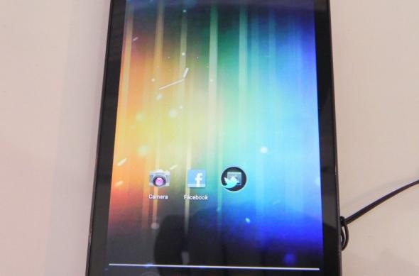 MWC 2012 & premii luminoase azi! Standul Fujitsu - telefoane rezistente la apă și foarte subțiri (Video): dscn0888.jpg