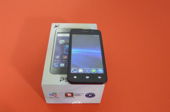 Allview P5 Quad unboxing: scoatem din cutie cel mai performant telefon Allview (Video): allview_p5_quad_05jpg.jpg