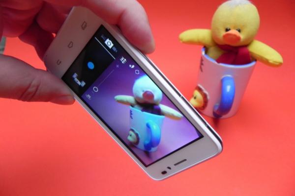 Prestigio Multiphone 5400 Duo review: un telefon midrange quad-core solid (Video)