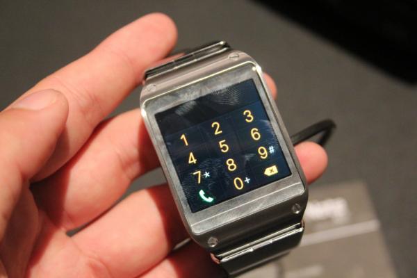 IFA 2013: Samsung Galaxy Gear, ceasul de companie al lui Note 3 si Note 10.1, Într-o experiență hands on, direct de la Berlin! (Video)
