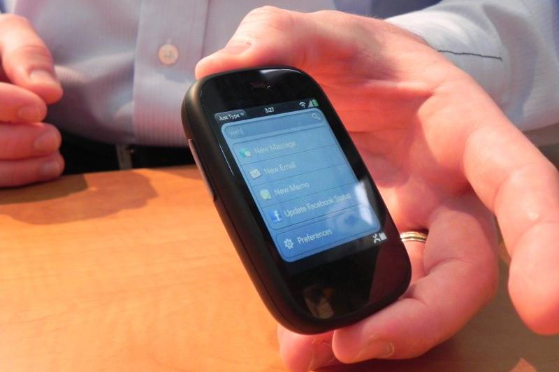 MWC 2011: HP Veer, un telefon mic dar puternic; iată-l În acțiune (Video): dscn3891jpg.jpg