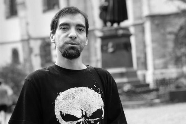 HONOR 200 a fost Maestrul Portretelor în concediul meu de la Sibiu; Cum ajungi de la “Poker Face” la expresiv