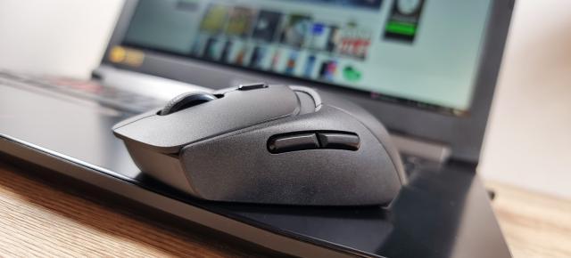 Am testat Logitech G309: Mouse de gaming wireless cu latență ultra redusă, pentru performanță optimizată în jocuri