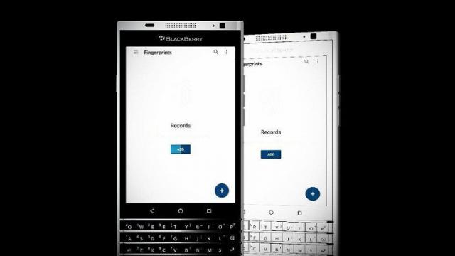 <b>BlackBerry ar pregăti un ultim smartphone cu tastatură fizică pentru fani</b>Cu toate că ultimele două smartphone-uri ce au purtat logo-ul BlackBerry au fost modele rebranduite TCL, se pare că firma canadiană mai pregătește un ultim terminal cu tastatură fizică qwerty pentru fani. Noul produs este confirmat chiar de către 