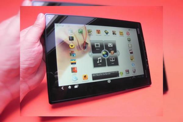 Review Lenovo ThinkPad Tablet - o tabletă business cu pretenții prea mari pentru oferta sa (Video)