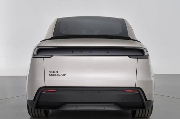 Tesla Model Y Lite - Design: download - 2025-08-19T103325.968.jpg