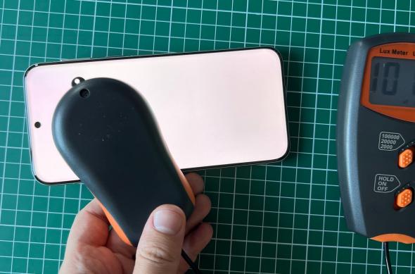 HUAWEI Pura 80 Pro - Test luminozitate: Luminozitate (3).jpg