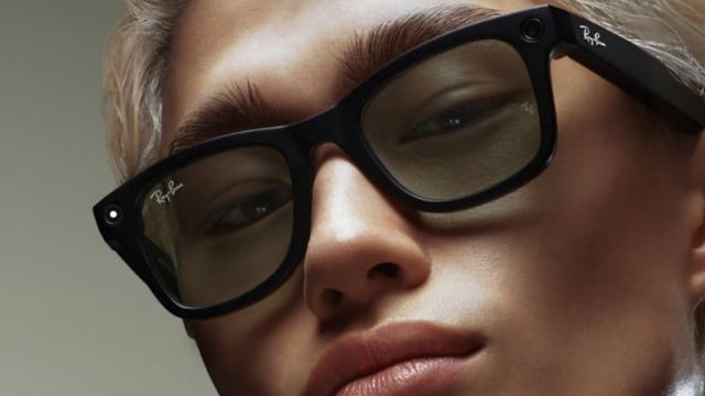 <b>Ochelarii Meta Hypernova vor costa mai puţin decât credeam şi se lansează în septembrie</b>Meta nu mai poate aştepta până în 2026 şi îşi va lansa primii ochelari inteligenţi, Meta Hypernova în septembrie. Azi aflăm că produsul va costa mai puţin decât credeam, după speculaţia Bloomberg din aprilie, a lui Mark Gurman